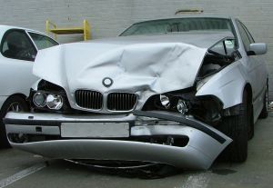 825017_crash_car.jpg