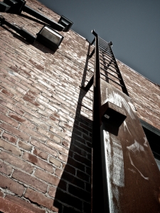 ladder-1368615-m.jpg